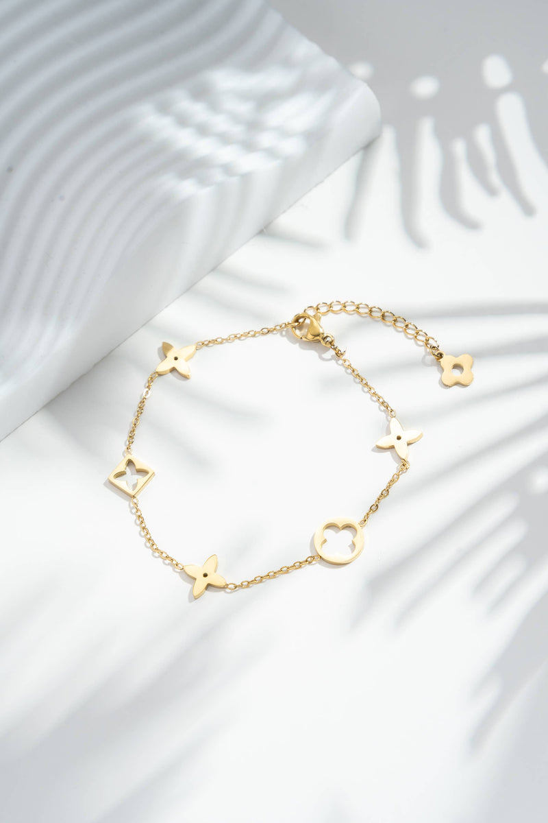 Bracelet charms floraux ajourés
